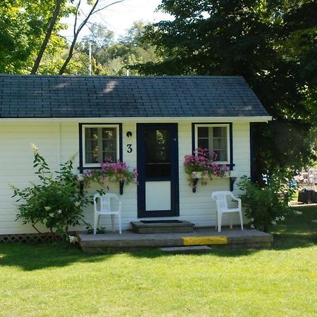 Bayfield River Cottage Colony Inc Bluewater Екстер'єр фото